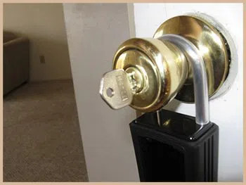 Elite Locksmith Services Trenton, NJ 609-388-1225 - 3-locksmith-key-service